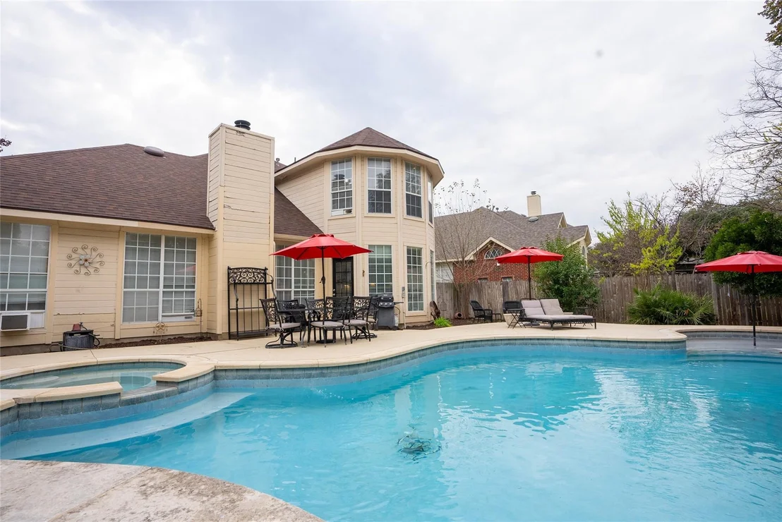 Photo of 902 Princeton CV