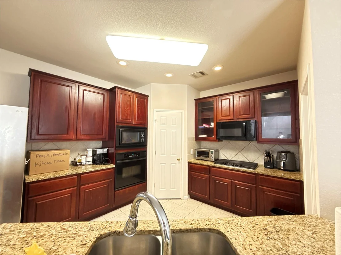 Photo of 1003 Ambrose DR
