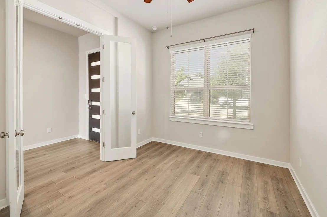 Photo of 1612 Indian Apple WAY