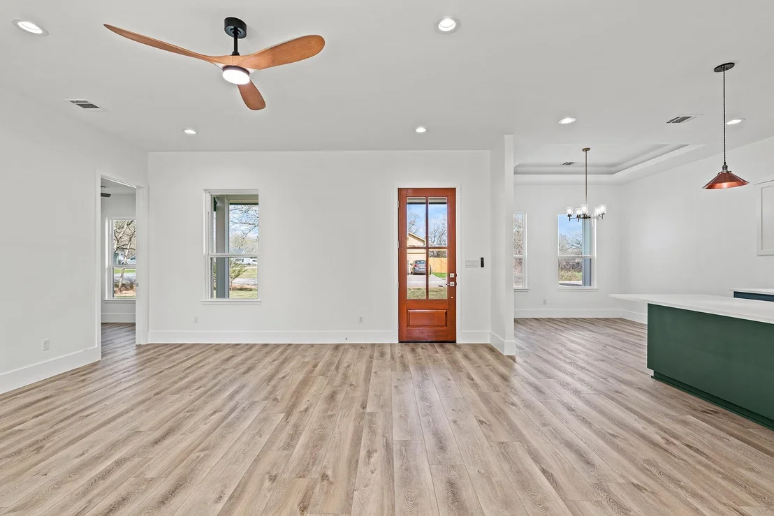 Photo of 347 Kahana LN