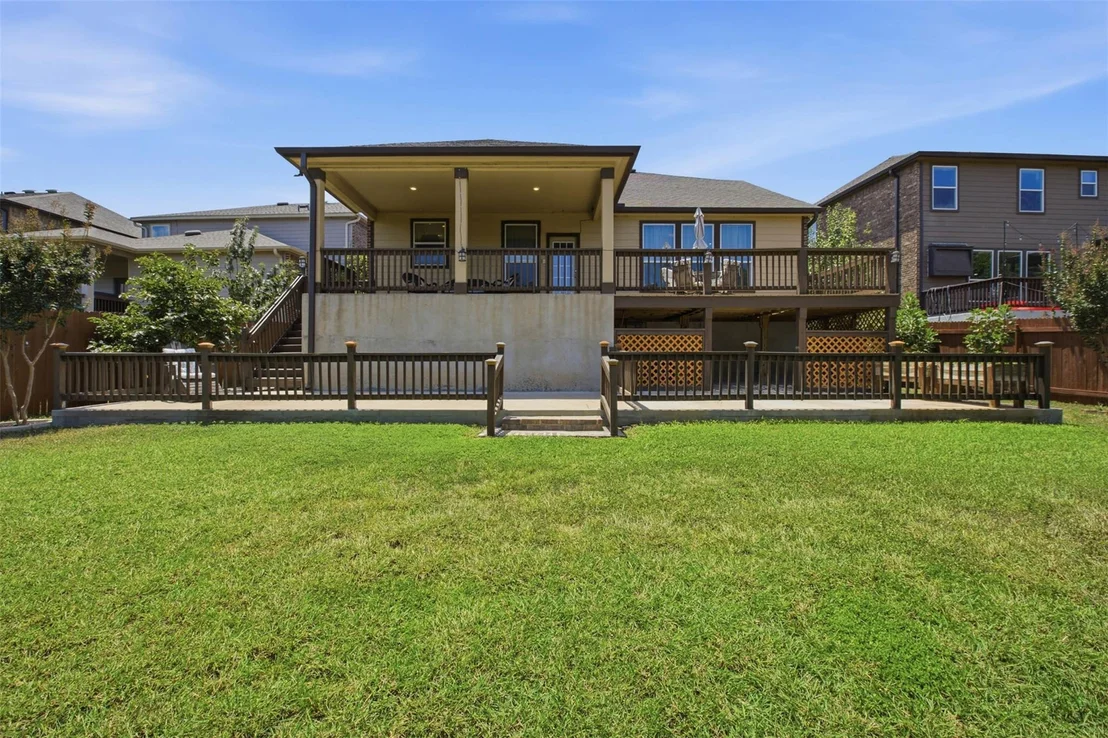 Photo of 626 Landon Samuel LOOP