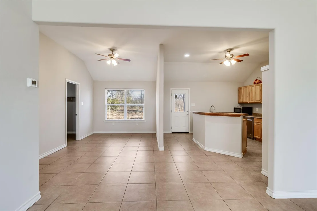 Photo of 126 Granite BLVD