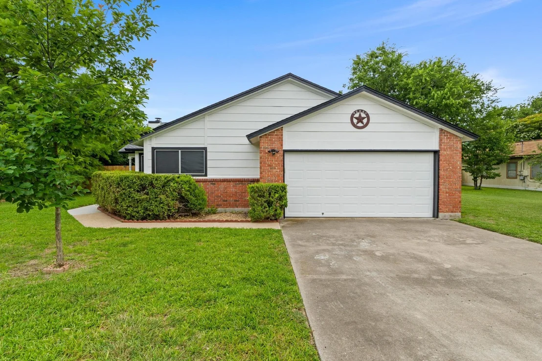 Photo of 13402 Briar Hollow DR