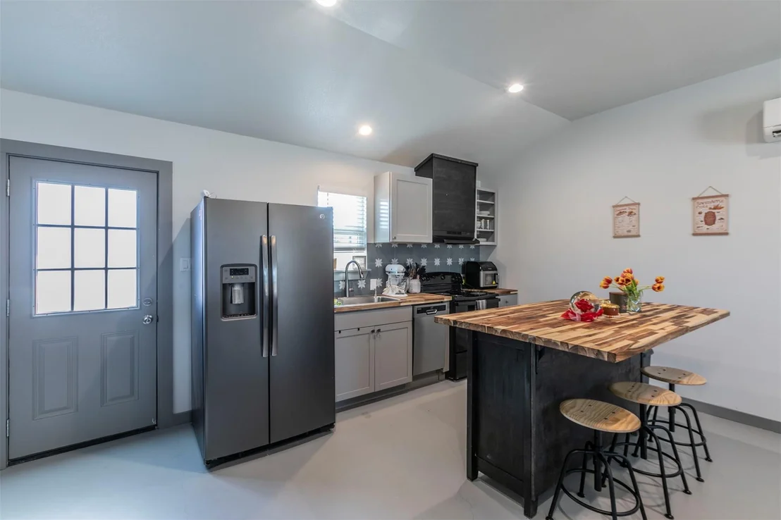 Photo of 4613 Joseph DR