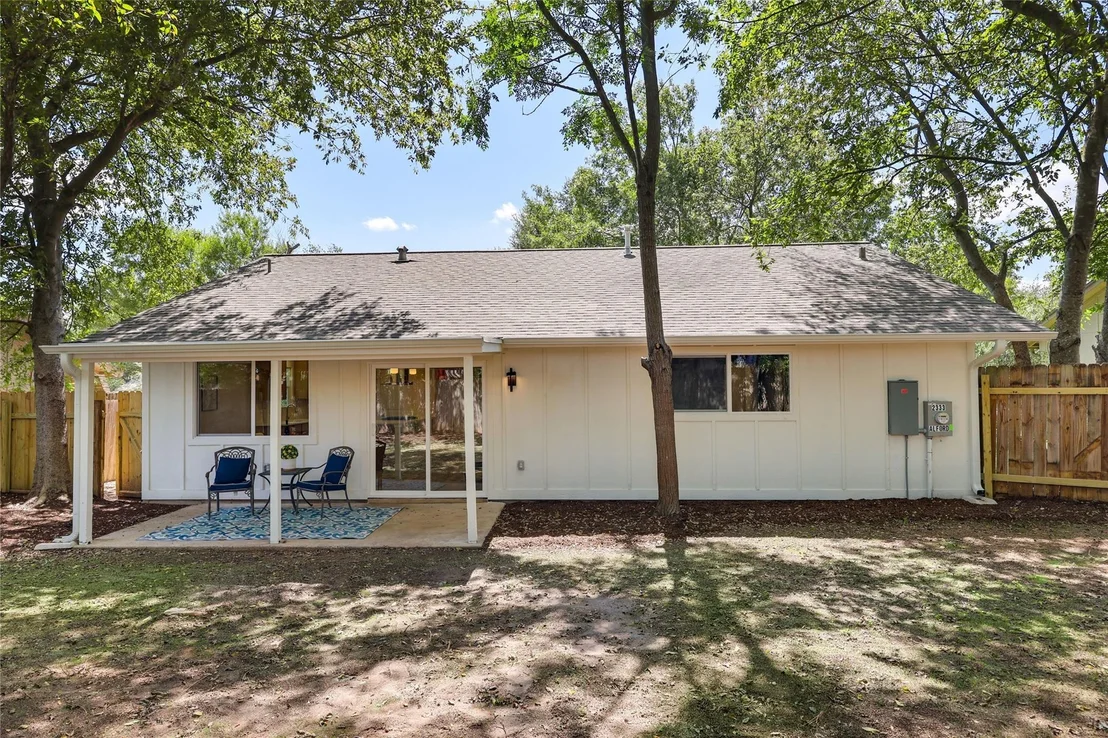 Photo of 2333 Aldford DR