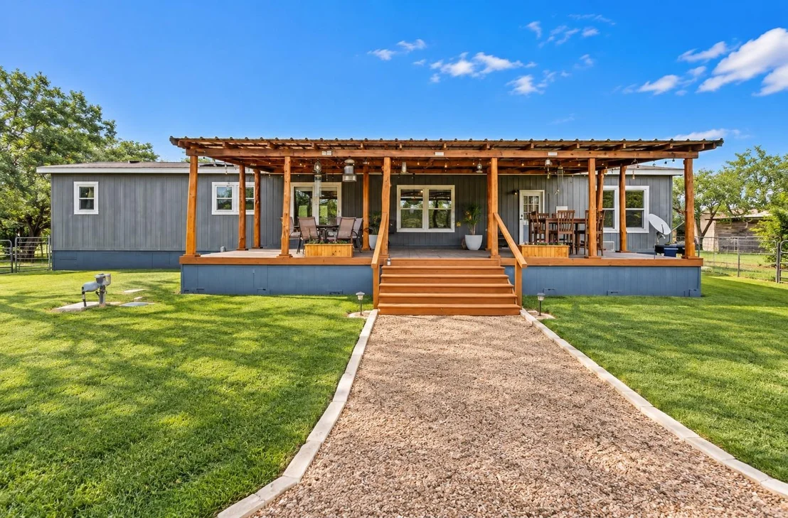 Photo of 213 River Front DR