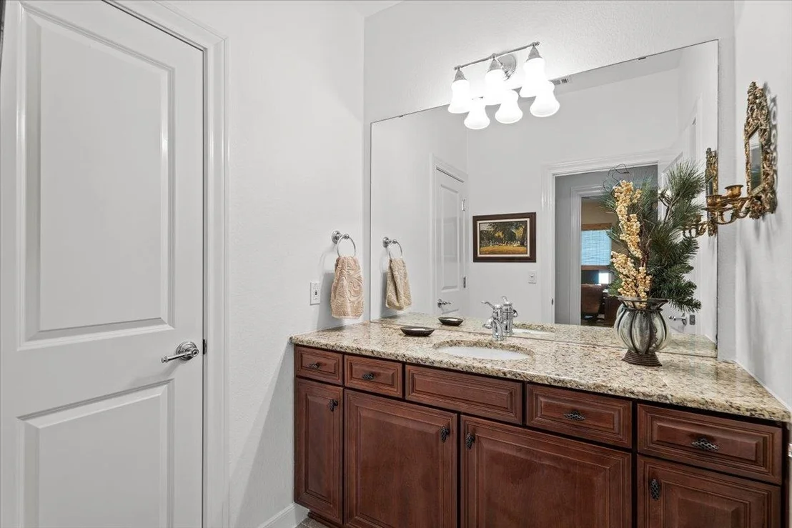 Photo of 503 Breezeway LN