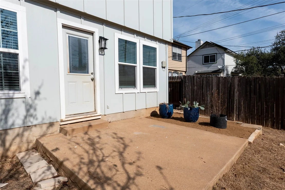 Photo of 1705 Sylvia LN