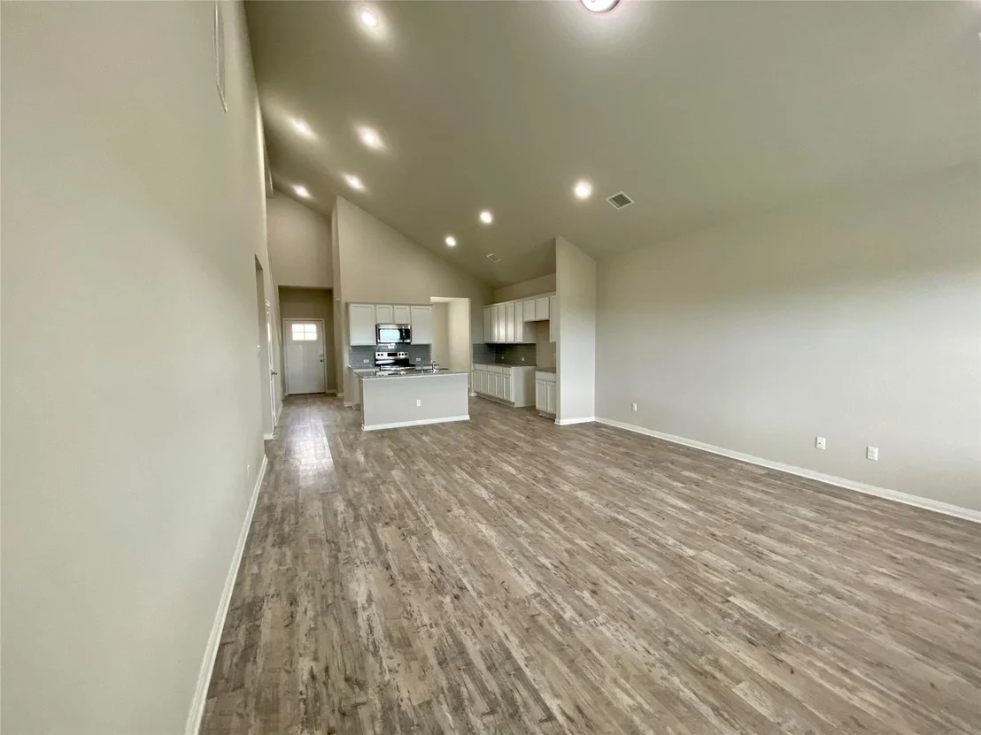 Photo of 632 Donegal LN