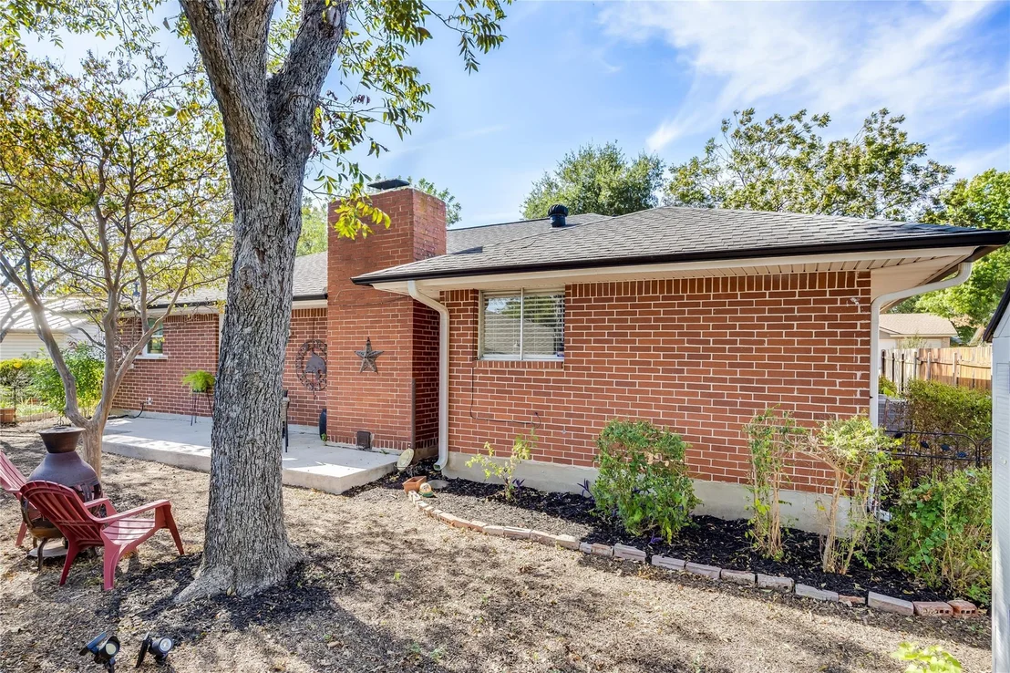 Photo of 10103 Oak Hollow CIR