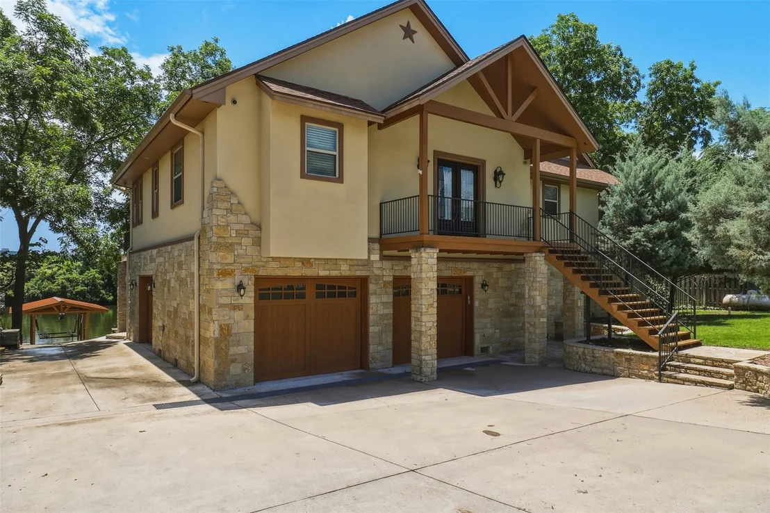 Photo of 1200 Long Mountain DR