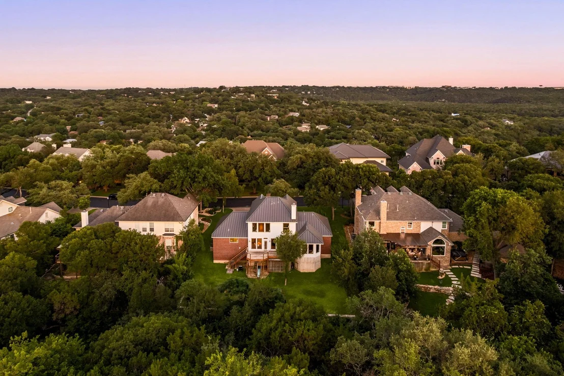 Photo of 2716 Bartons Bluff LN