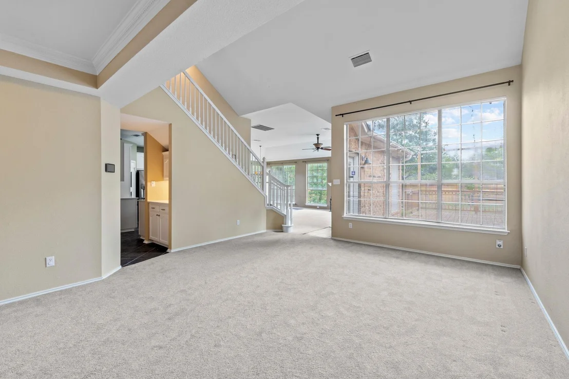 Photo of 8605 Axis DR