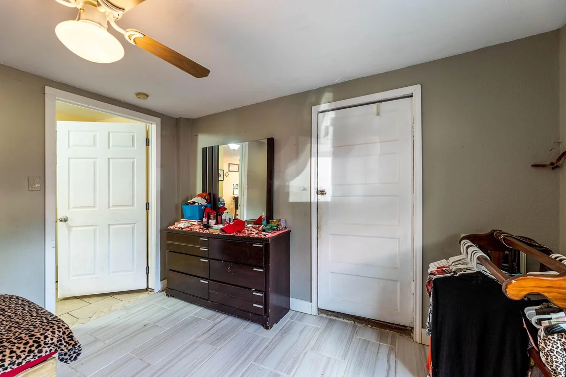 Photo of 1144 Mason Ave