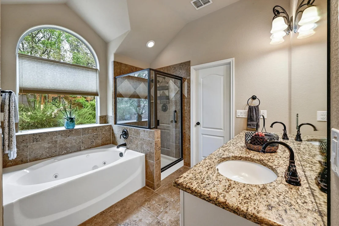 Photo of 615 Mountain Crest DR