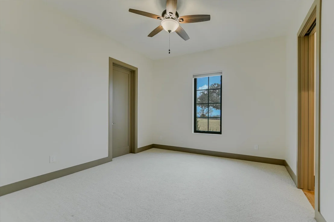 Photo of 401 Eagle Ridge