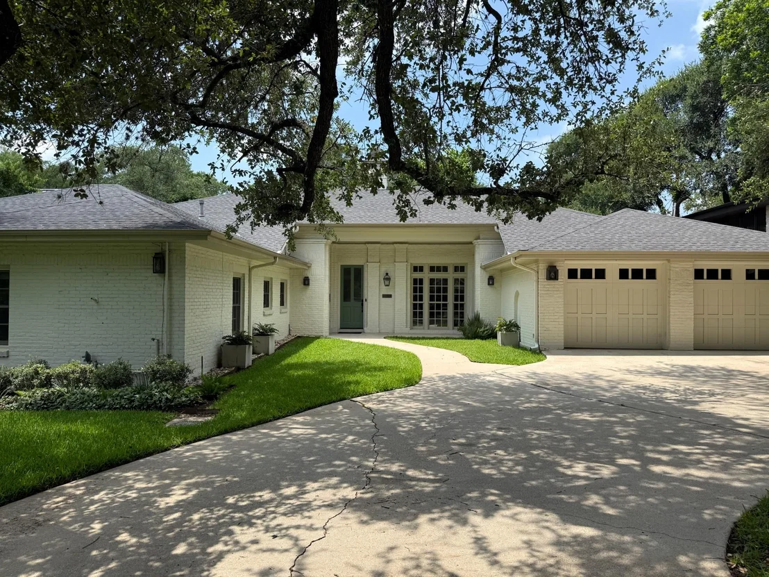 Photo of 1904 Meadowbrook DR