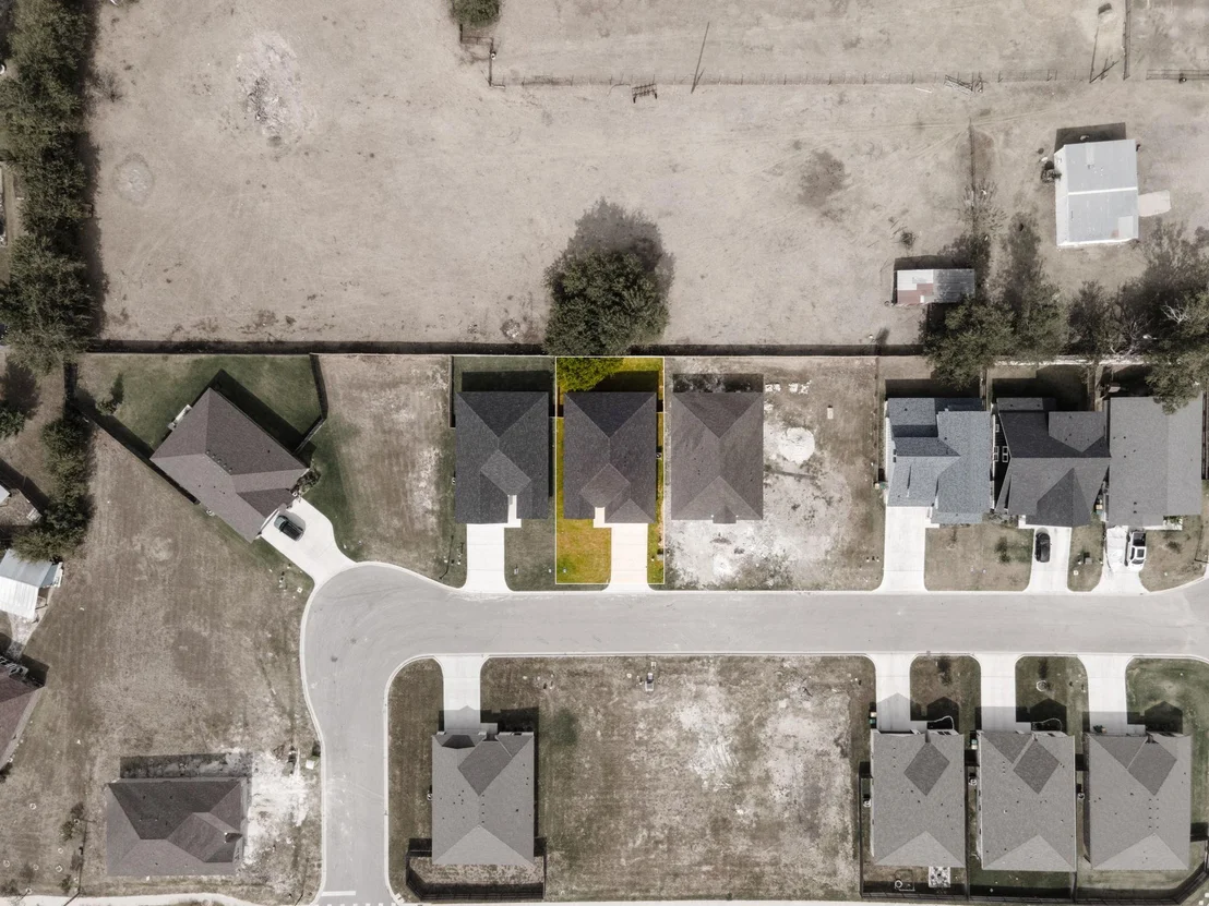 Photo of 2119 Blackhawk LOOP