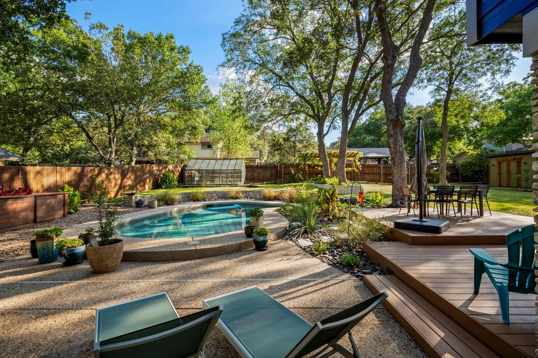 Photo of 2409 Lancaster DR