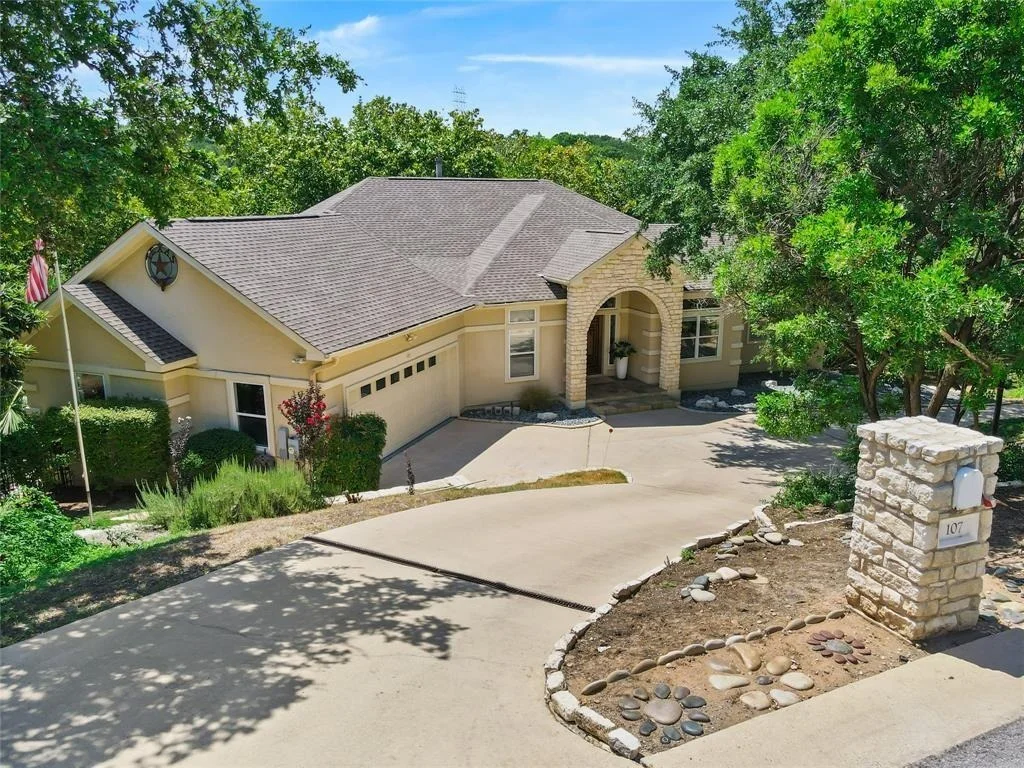 Photo of 107 Squires DR