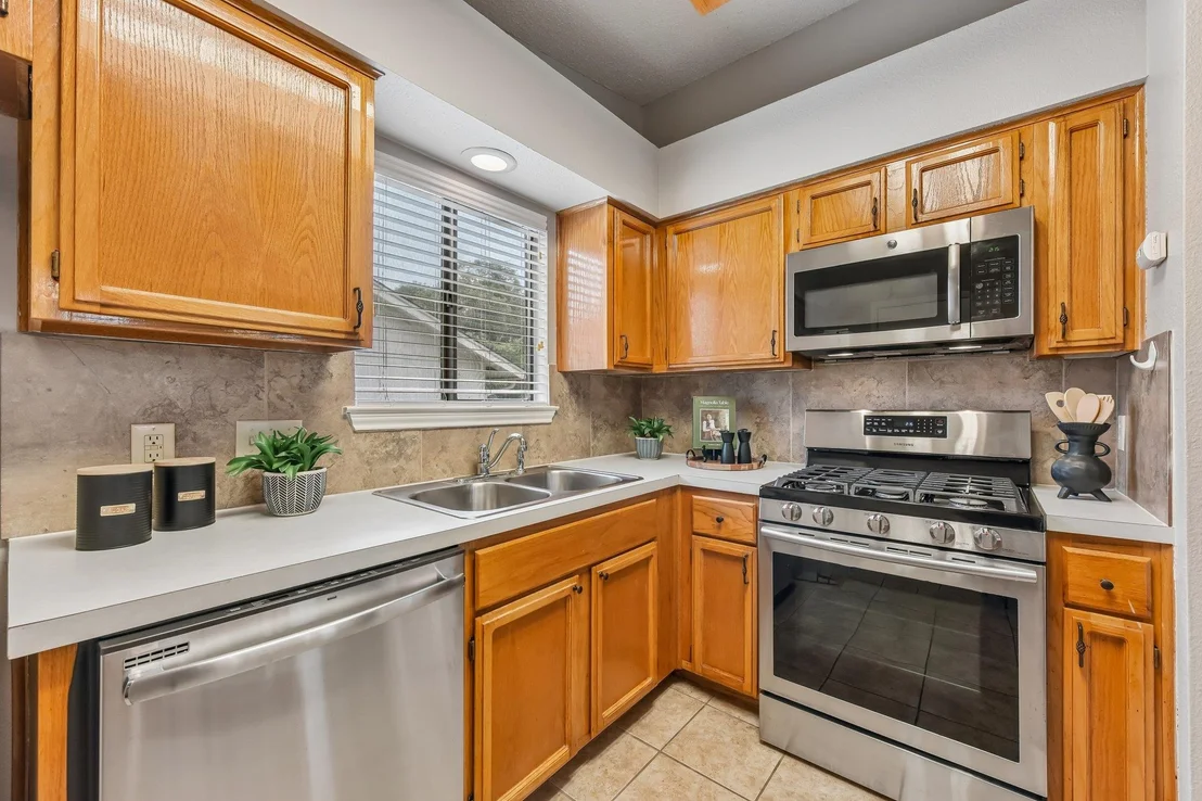 Photo of 3408 Larkspur WAY