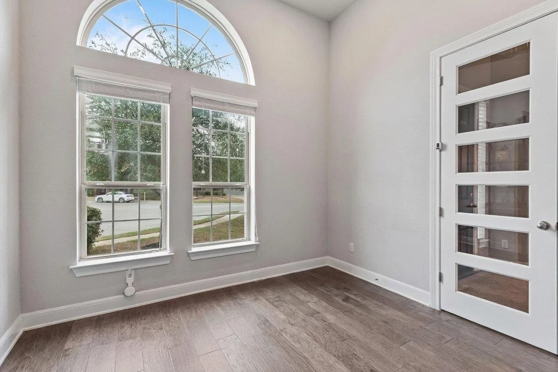 Photo of 3028 Silvergrass CV
