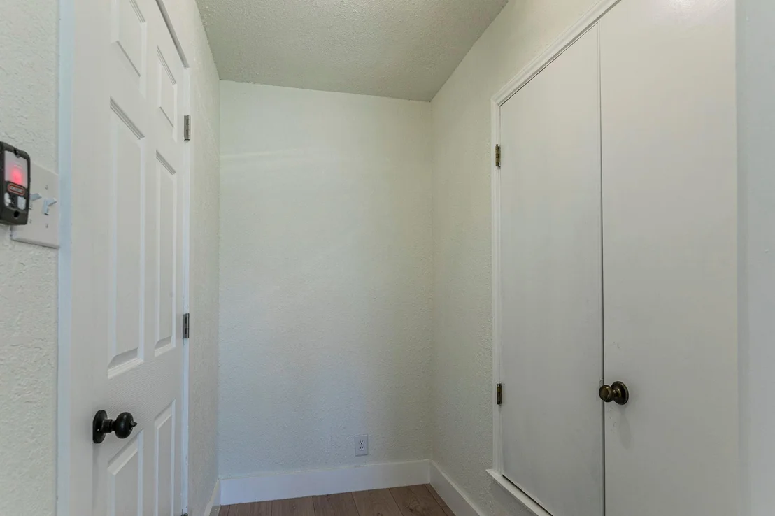Photo of 3019 Summit DR