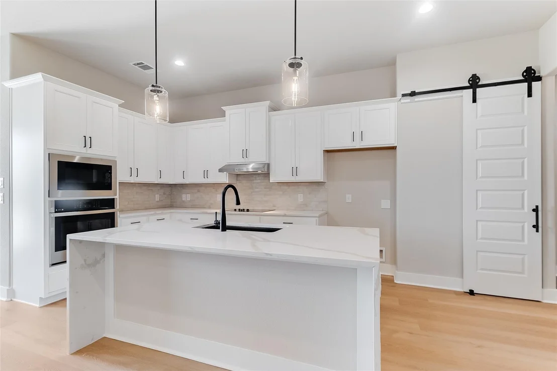 Photo of 115 Draper LN