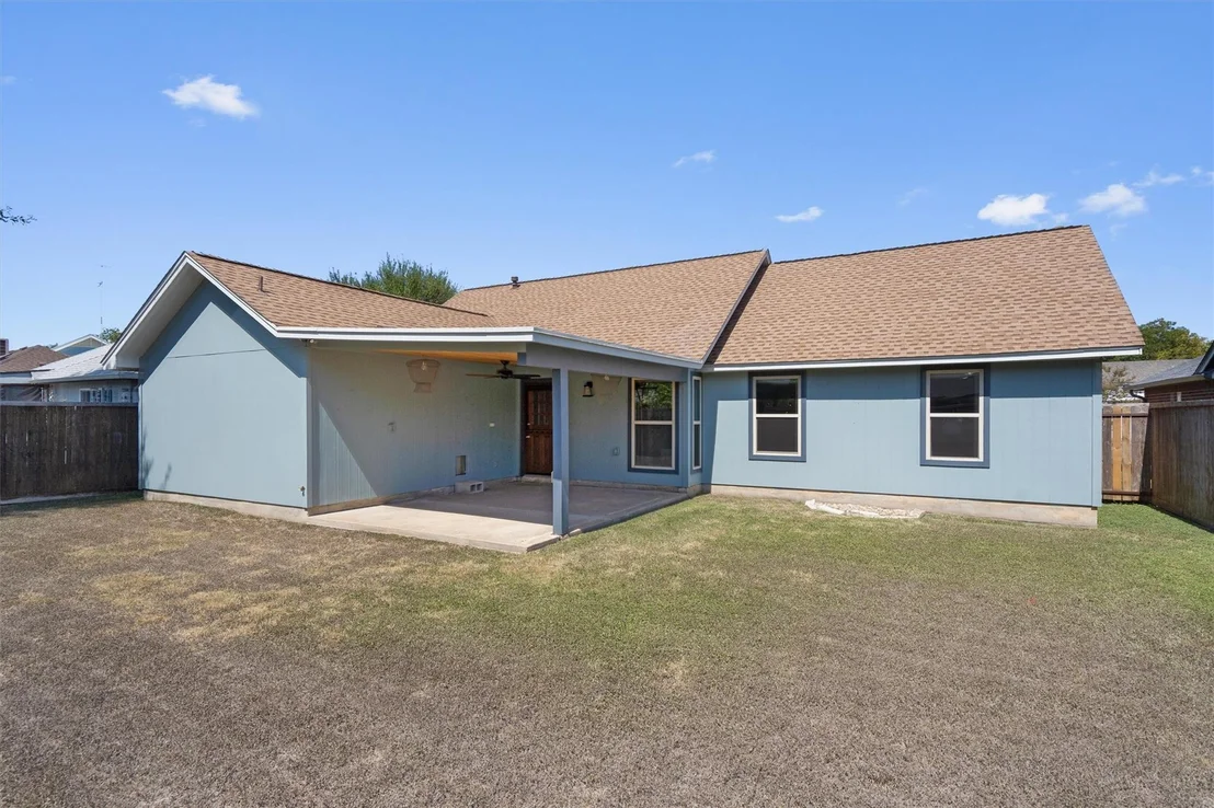Photo of 2207 Mimosa TRL