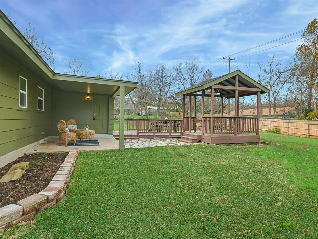 Photo of 1104 Floradale DR