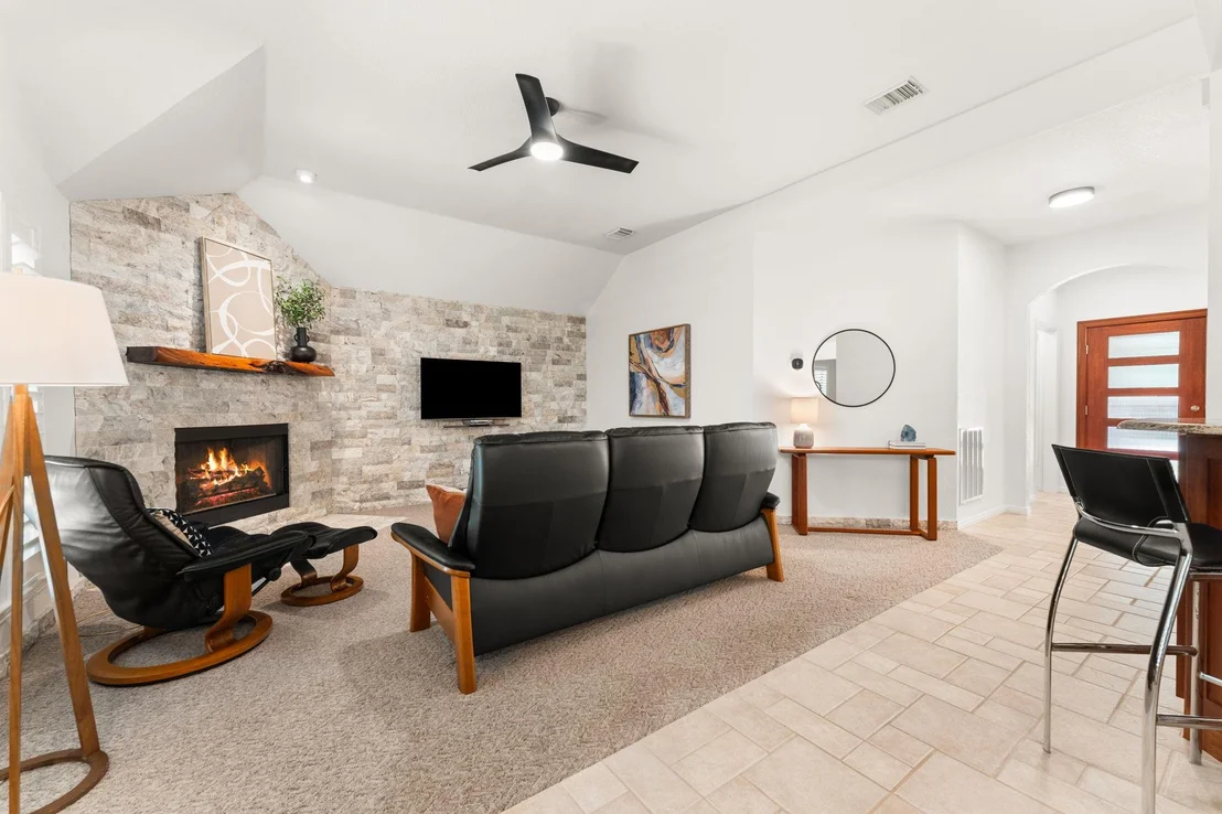 Photo of 10808 Redmond RD