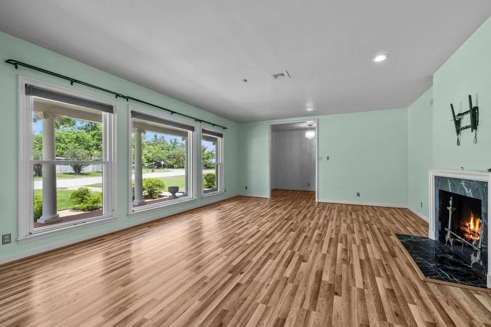 Photo of 707 W Thompson Ave