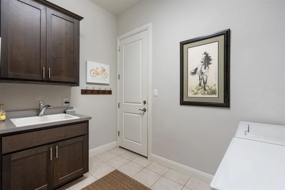 Photo of 408 Prosecco PL