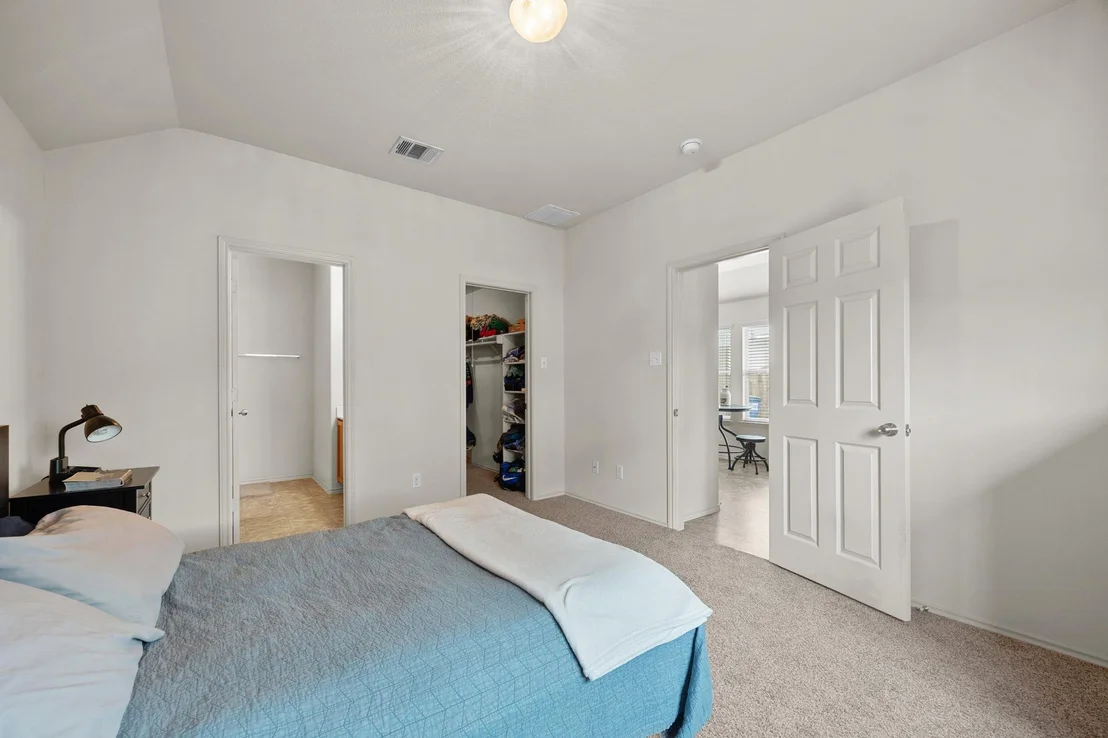 Photo of 621 Amber LN