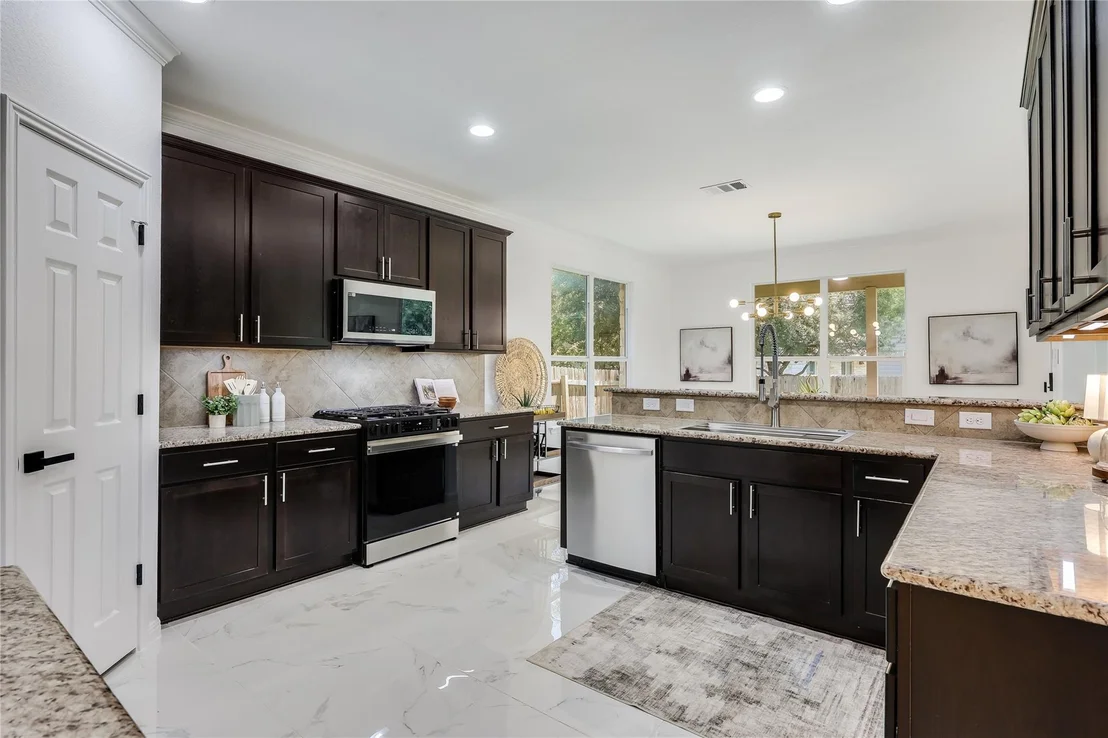 Photo of 13901 Marathon RD