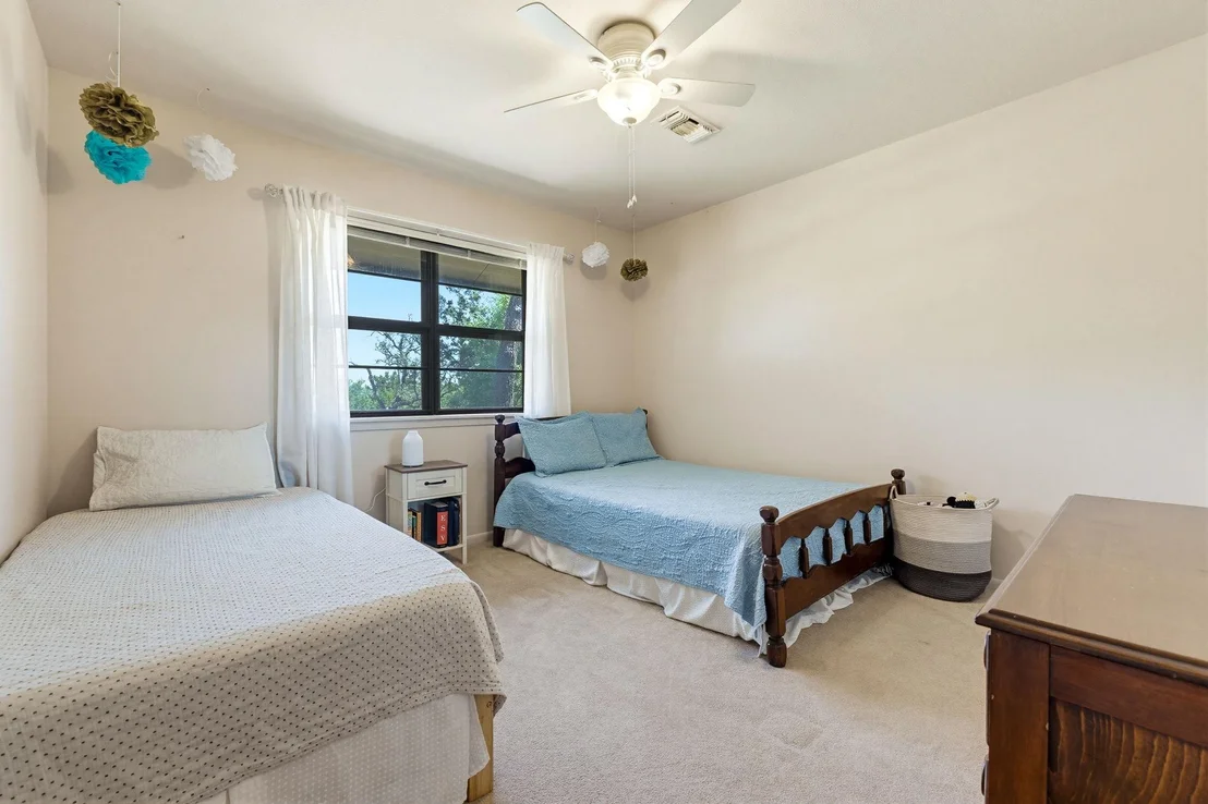 Photo of 20 Sheppard LN