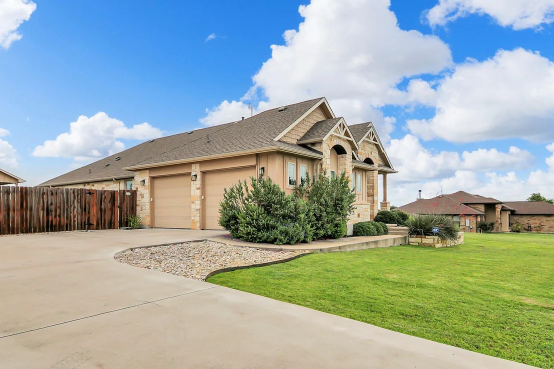 Photo of 201 Wind Stone E
