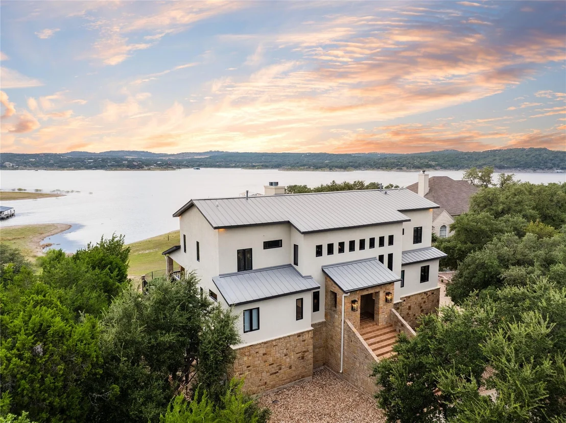 Photo of 516 Deckhouse DR