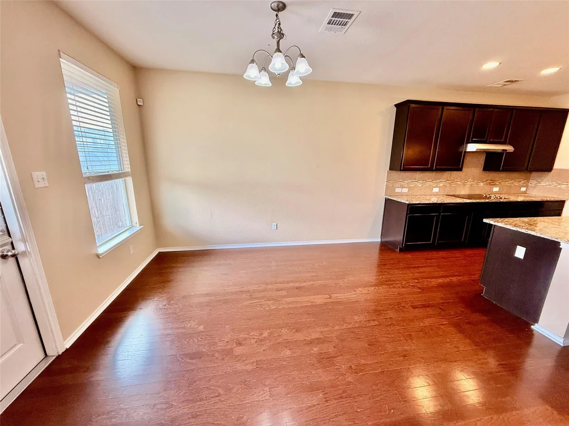 Photo of 1223 Daffodil DR