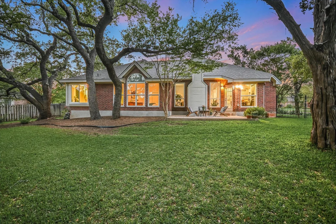 Photo of 3101 Barton Point DR