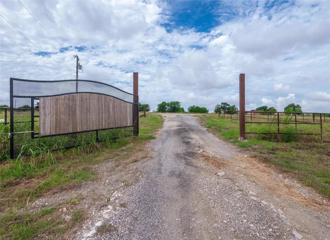 Photo of 1889 County Road 487