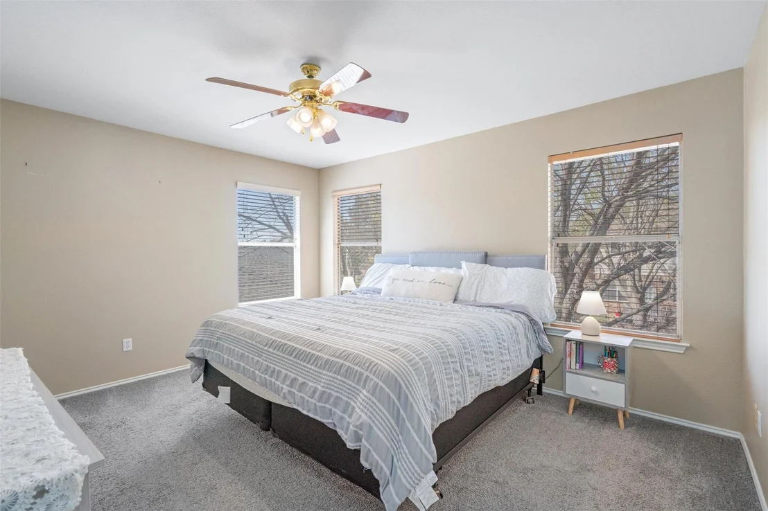 Photo of 1002 Pathfinder WAY