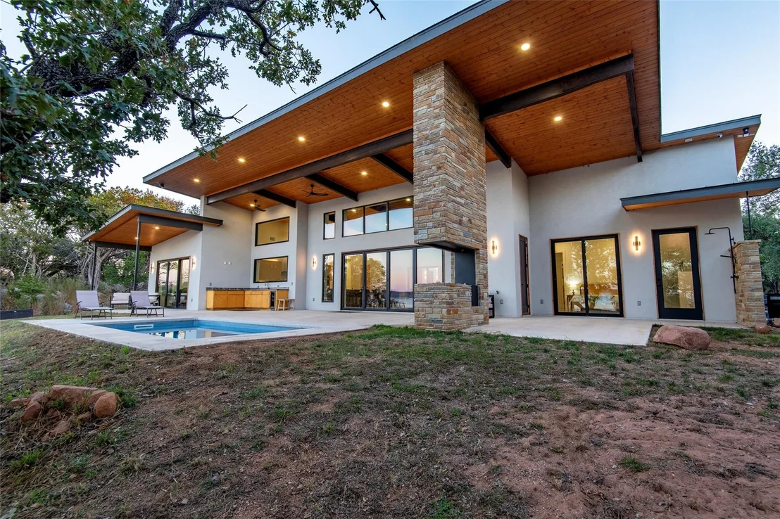 Photo of 247 Peninsula DR