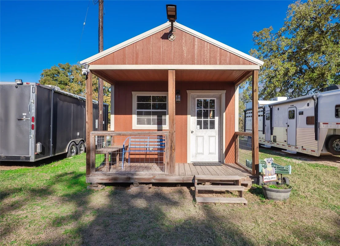 Photo of 414 Walnut Creek RD