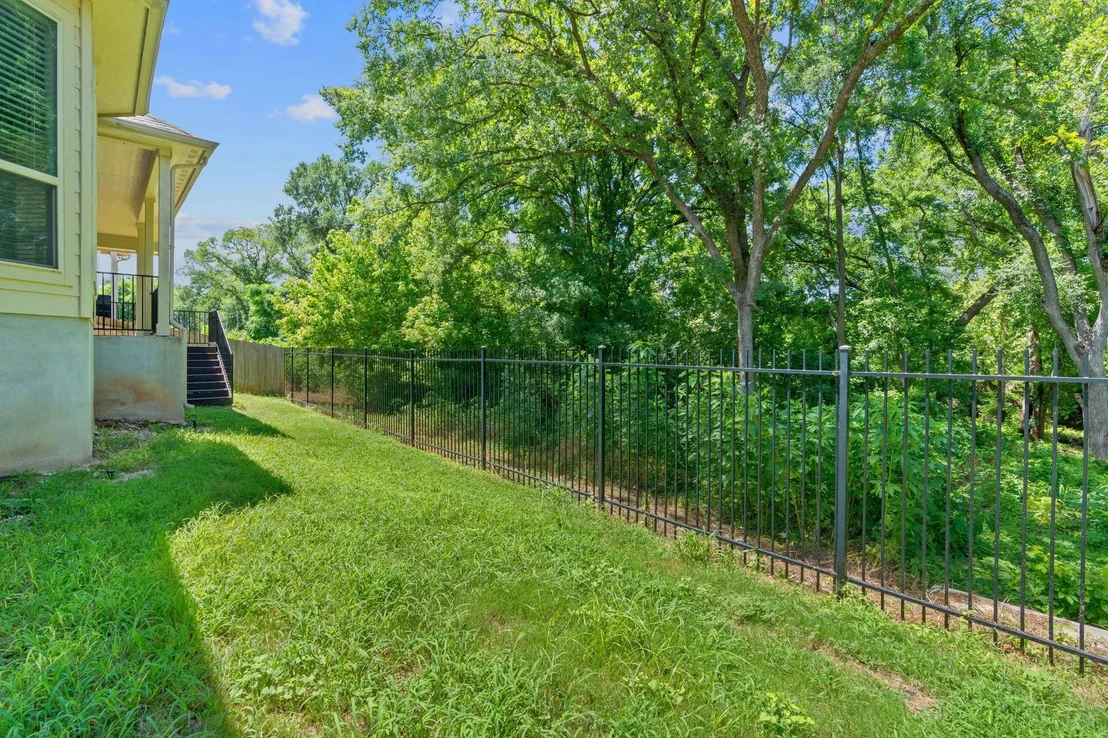 Photo of 2427 Centennial LOOP