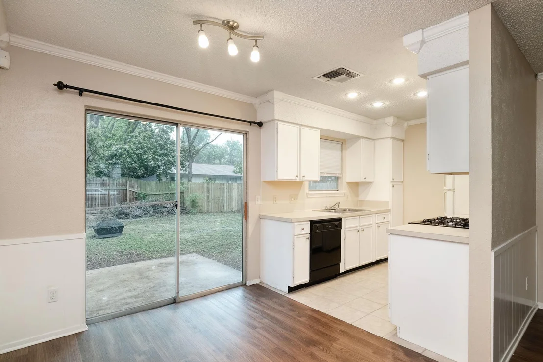 Photo of 10419 Firethorn LN