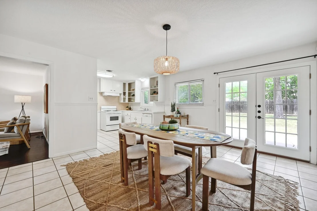 Photo of 1602 Chatham Ave