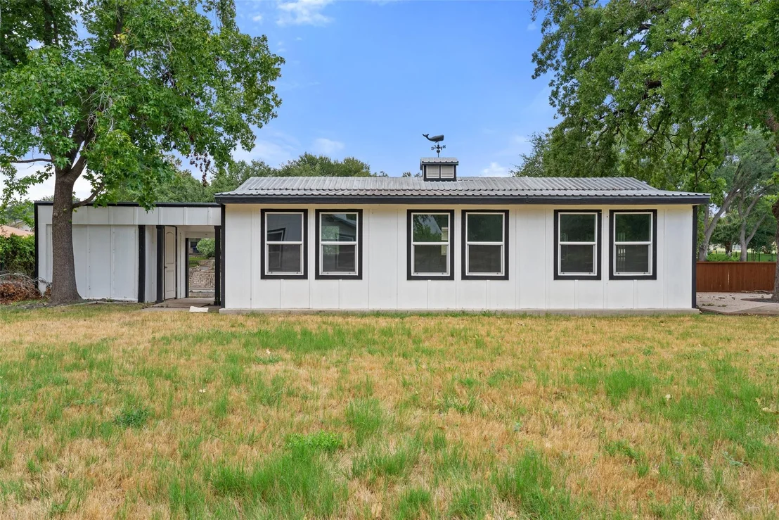 Photo of 613 Highland DR
