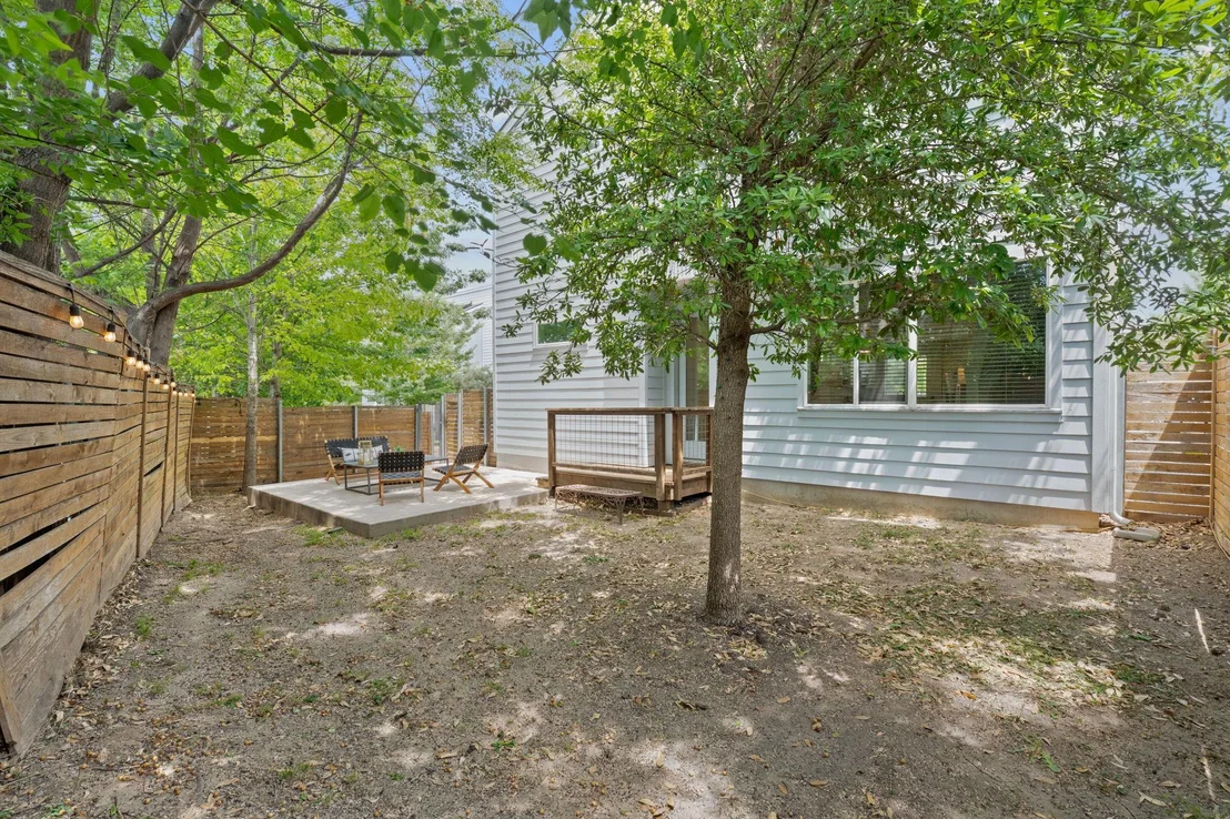 Photo of Unit 14 at 705 N Bluff DR