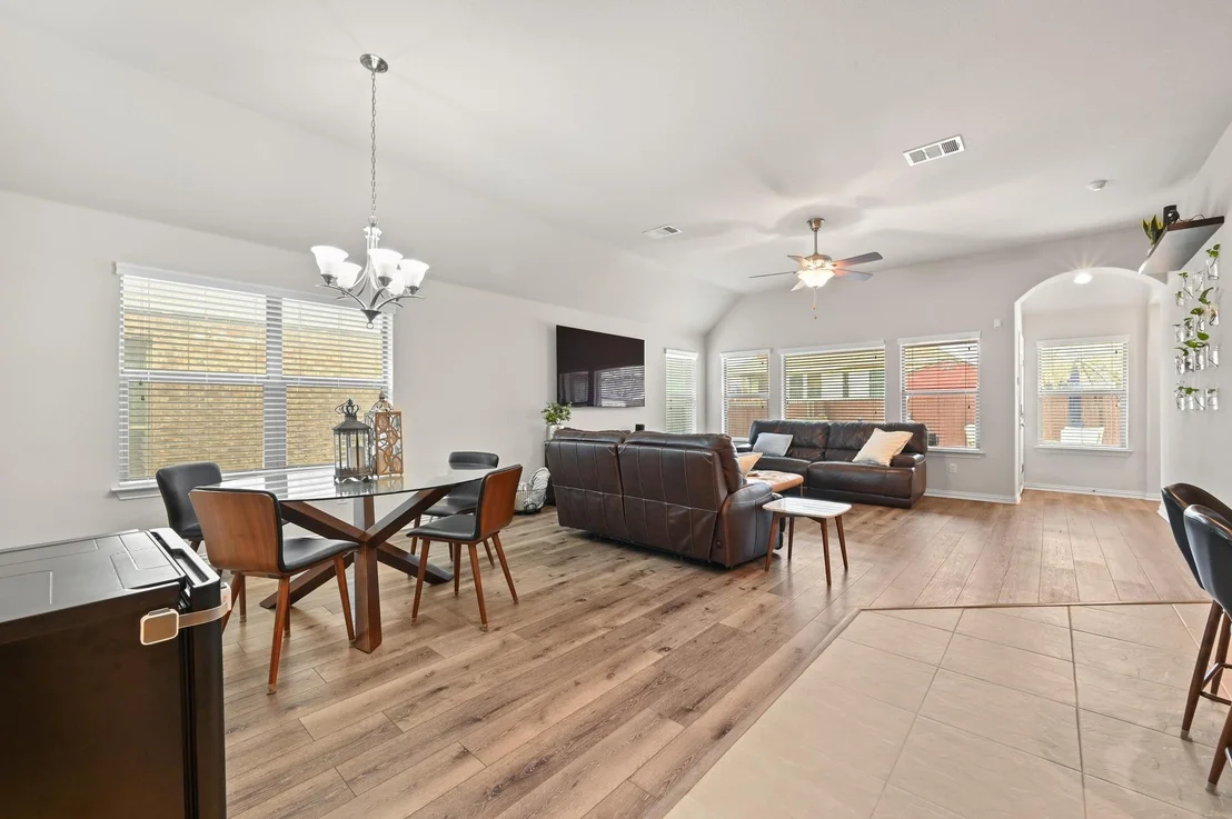 Photo of 546 Hot Springs VLY